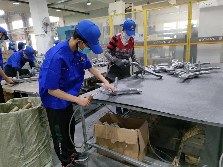 體驗企業(yè)工作場景，著眼未來砥礪前行——技術(shù)交流啟示錄